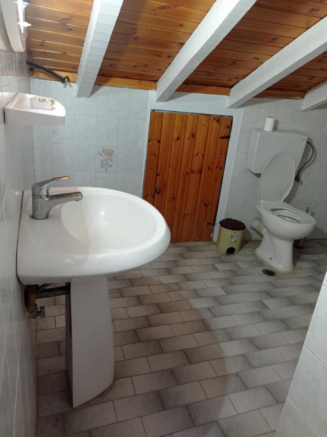Christos Center Rooms Raches  エクステリア 写真